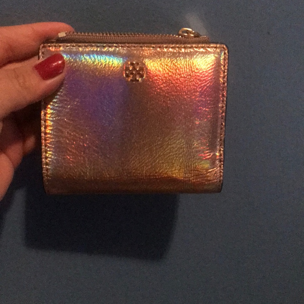 Tory Burch ( pink opal Robinson wallet)